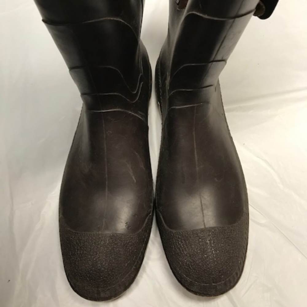 Weather boots
